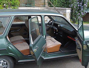 Renault12SFamiliar-4.jpg