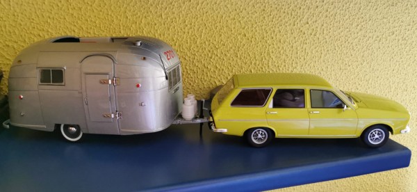 Renault12SFamiliar-8.jpg (119.55 KiB) Visto 5671 veces Caravana llegada desde EEUU, años buscando una unidad a un precio razonable.