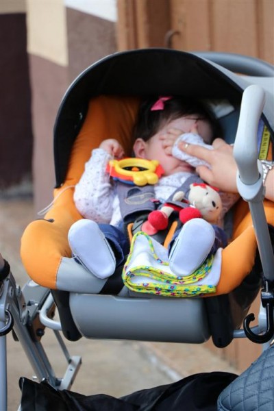 IMG_0270 (Large).JPG (66.12 KiB) Visto 3921 veces La asistente mas joven al evento ( como la foto está autocensurada por ella misma, creí oportuno subirla) Ali, si quieres que la borre me lo dices y lo hago ipso facto.