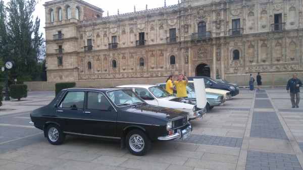 Unas fotos de este finde en la Conce Renault de León.