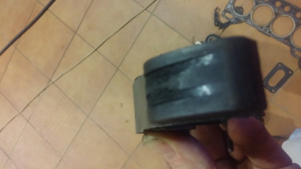 20171202_182051.jpg (2.43 MiB) Visto 8674 veces el patín tensor presentaba desgaste