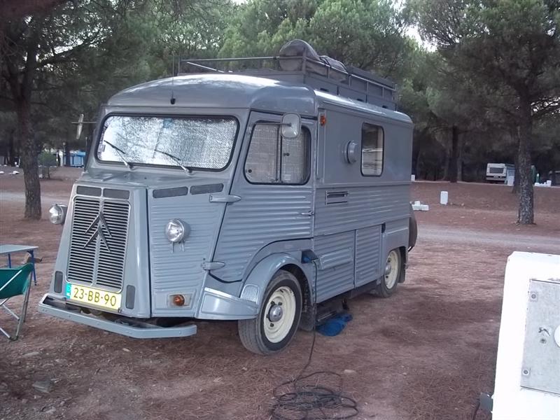 otra de la autocaravana citroen holandesa, vista por delante